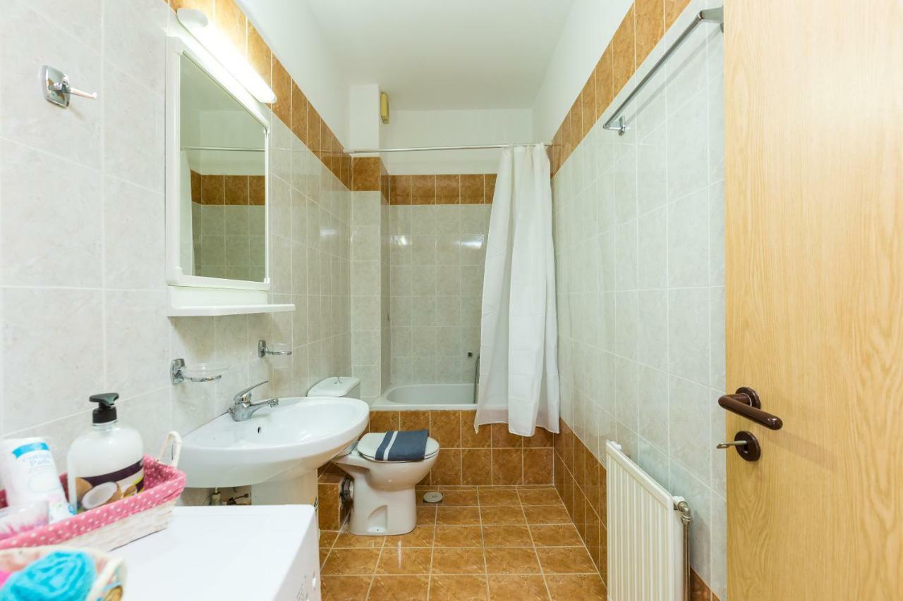 Cozy Guest House 레팀노 외부 사진